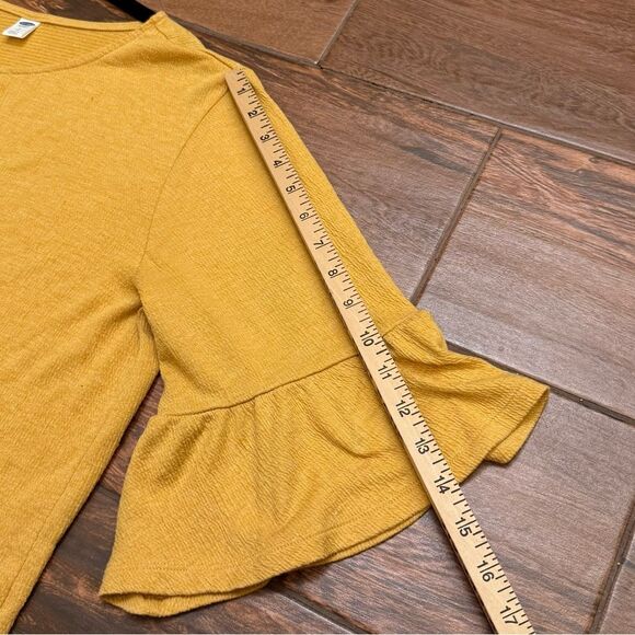 Women's Mustard Yellow Bell Sleeve Top- LARGE - Picture 3 of 7